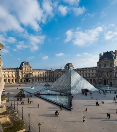 La medida fue aprobada recientemente por el consejo de administración del Louvre.