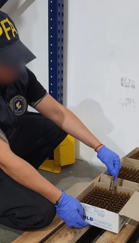 La investigación por fentanilo adulterado crece: secuestros, laboratorios apuntados y alarma nacional.