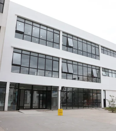 La Facultad de Artes de la Universidad Nacional de La Plata, a donde llegó el mensaje amenazador. (Foto: archivo web)