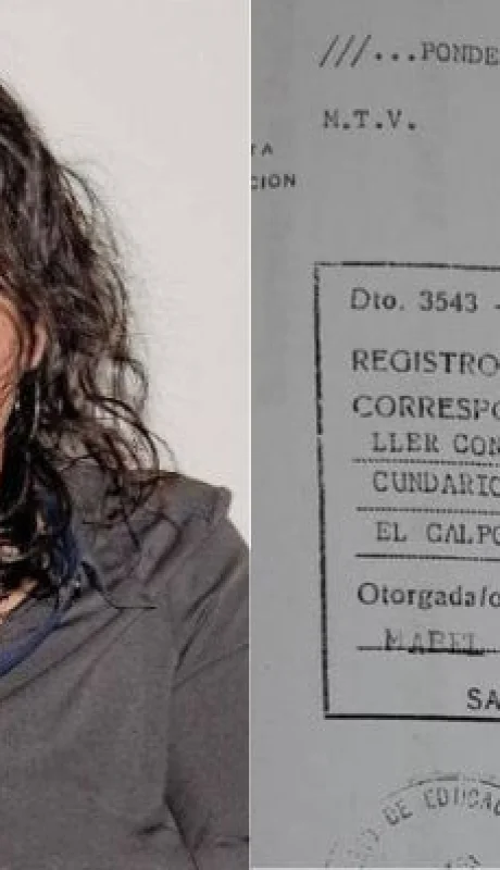 Gladys Mabel González, junto al certificado apócrifo que presentó en varias oportunidades.