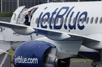 Urgente: radiación solar afecta sistemas de los aviones A320 y Airbus exhortó a parar 6.000 unidades