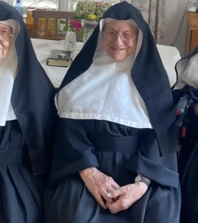 Sor Bernadette (88), Sor Regina (86) y Sor Rita (82.