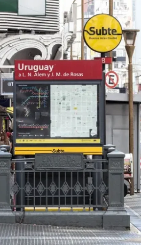 Colectivos, subtes y peajes aumentarán desde el lunes.