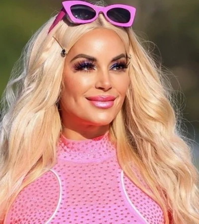 Marcela Iglesias es considerada la Barbie Humana.