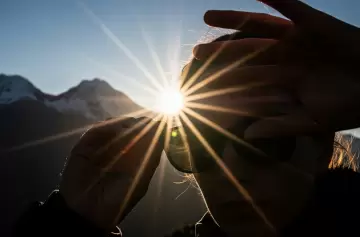 Índice UV de 10 puntos: se esperan 48 horas de sol intenso y riesgo para la piel