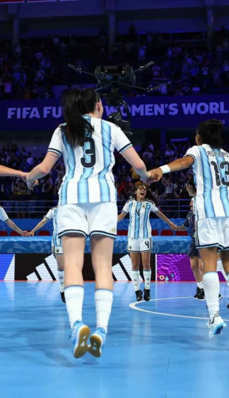 Argentina goleó a Colombia y está en semis del Mundial de femenino de Futsal.