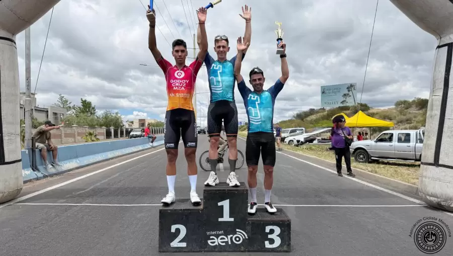 El podio en Luján y Maipú