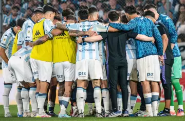 Por los incendios Racing no jugará ante la Universidad de Chile