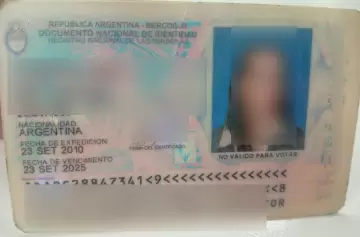 Los primeros DNI tarjeta se vencieron y miles de personas se enteran al hacer trámites