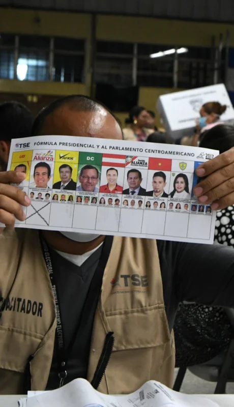 Continúa la incógnita sobre quién es verdadero ganador de las presidenciales hondureñas. (Foto: web)