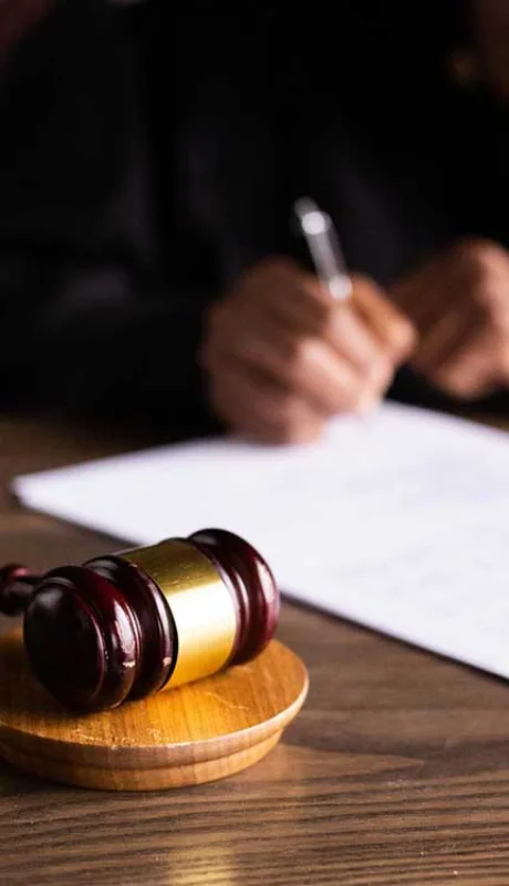 "¿Se trata de vivir para trabajar, o trabajar para vivir? ¿Se trata de vivir bien y vivir con calidad de vida?" (A. J. Rodríguez)