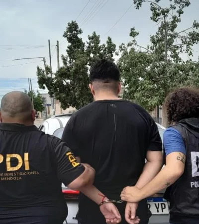 El acusado de cometer las estafas al momento de ser detenido en San Juan/ Fuente: X de Mercedes Rus, ministra de Seguridad de Mendoza