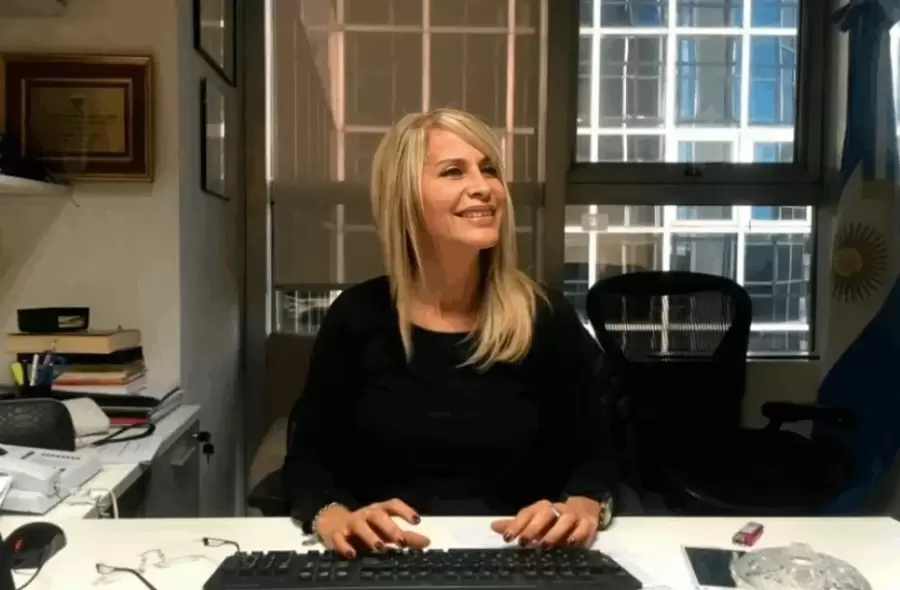 Anabella Hers Cabral.