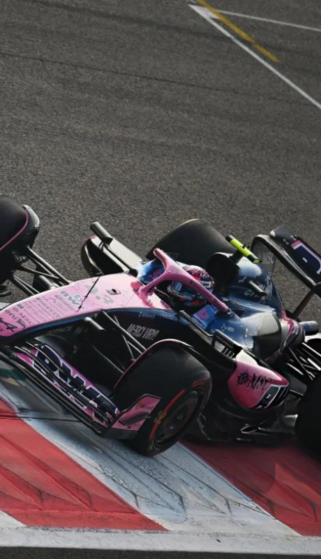 El dato que preocupa en el A525 del argentino es que mejoró por muy poco los tiempos que registró ayer