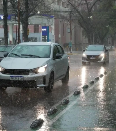 Sábado inestable: El frente de tormenta amenaza los planes al aire libre por San Valentín.