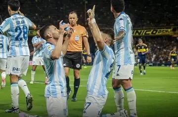 Con un gol de Maravilla Martínez, Racing eliminó a Boca y jugará la final del Torneo Clausura
