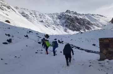 Tras un fuerte operativo, rescataron a los cinco desaparecidos en la Alta Montaña de Mendoza
