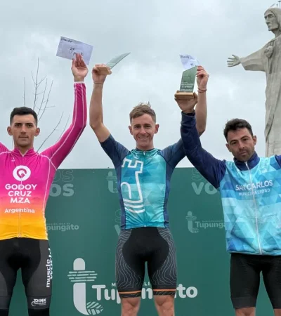 El podio de la segunda etapa en Tupungato