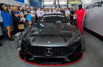 Así es el Mercedes-AMG CLE 53: el auto de lujo que revoluciona el Turismo Carretera 2026