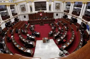 Anatomía de la crisis política y corrupción en Perú  según el candidato César Fernández Bazán