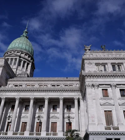 "Se trata de agarrar a esas personas que tienen esa vocación real e impulsarlas".
