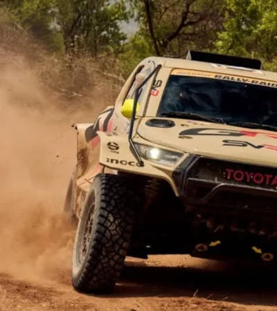 Juan Cruz manejará una Toyota oficial en el Dakar 2026.