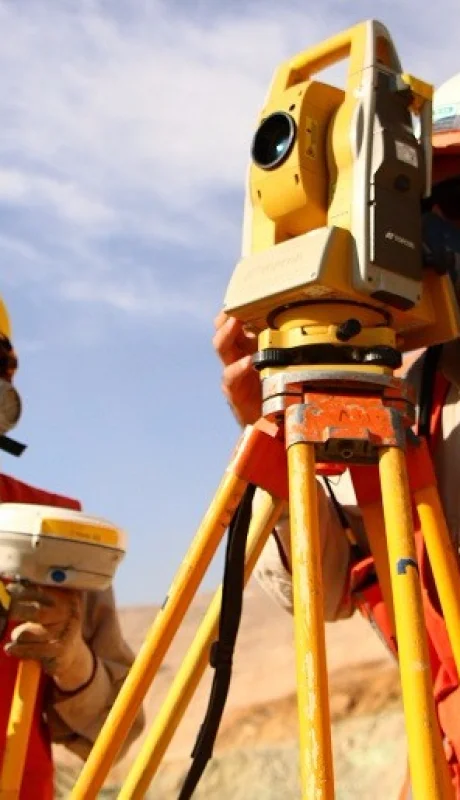 Los perfiles profesionales que requiere la minería están disponibles en distintos niveles educativos.