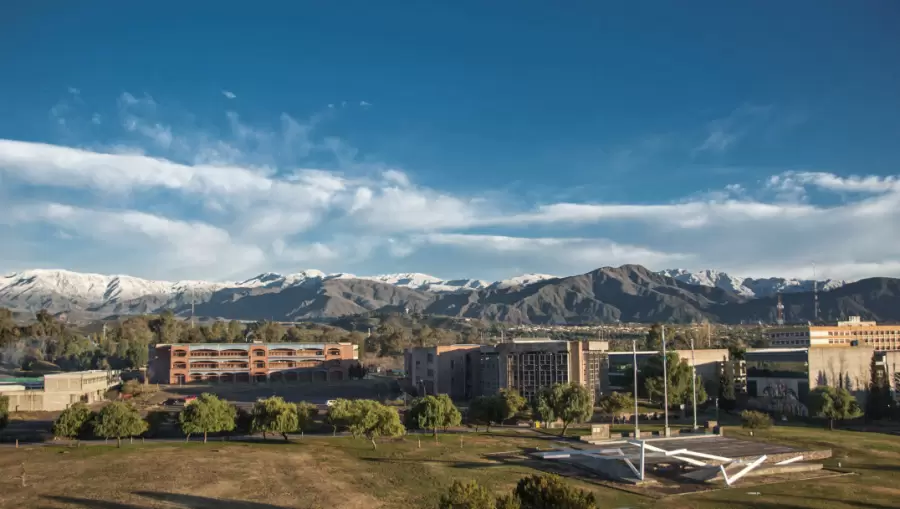 Acurdo de la UNCuyo con entidades del exterior