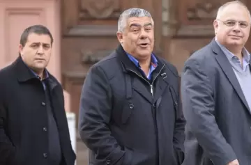 Allanan una estancia vinculada a la AFA: qué buscan exactamente los peritos en la mansión de Villa Rosa