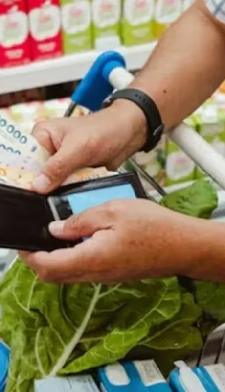 "Tener déficit significa que el Estado gasta más de lo que recauda, lo cual termina siendo financiado con endeudamiento" (M. Castiglioni)