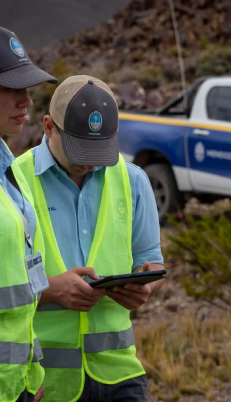 En la PAM trabajan geólogos, agrimensores y abogados, que dependen del Ministerio de Energía y Ambiente.