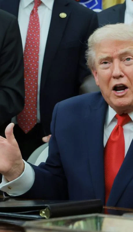 Donald Trump y su polémico saludo en X