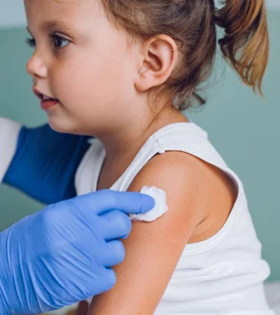 72 familias acudieron espontáneamente a vacunar a sus hijos