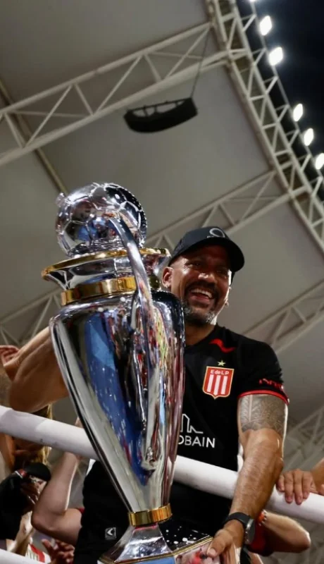 Verón lo vivió como un hincha más