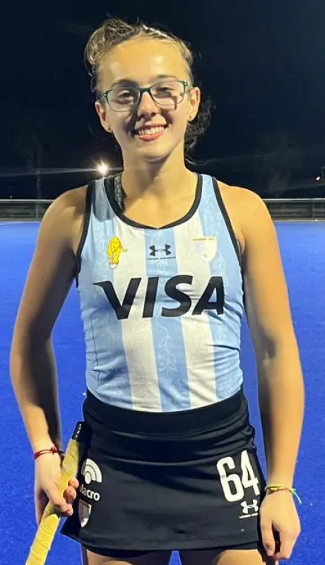 Mili Alastra, la mendocina elegida mejor jugadora del Mundial de Hockey Junior.