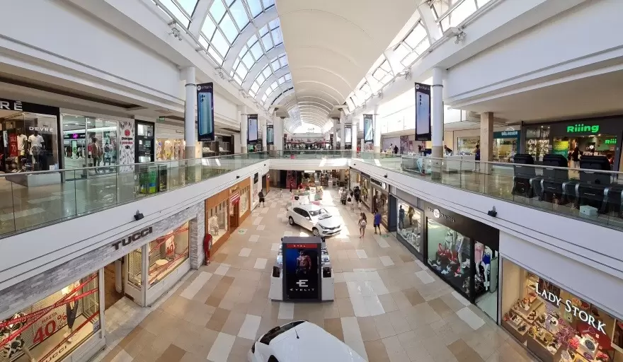 Mendoza Plaza Shopping