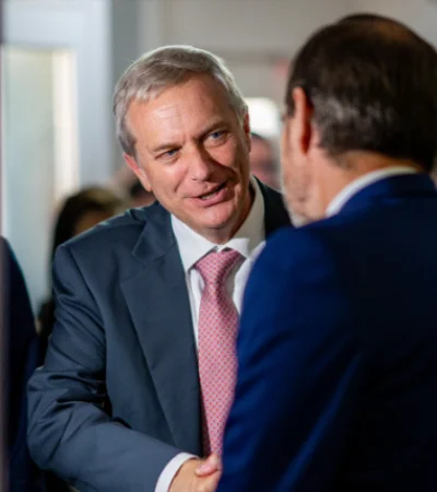 Kast rumbo a Argentina