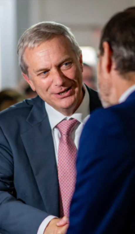 Kast rumbo a Argentina