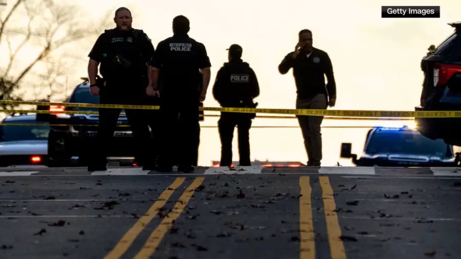 El objetivo no es solo frenar nuevas entradas, sino revisar el estatus legal de personas de estos países que ya residen en suelo estadounidense.