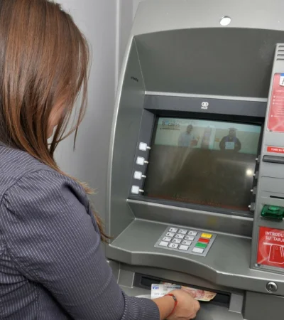 Atención en bancos de Mendoza