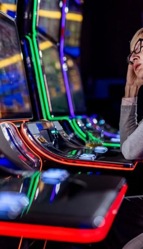 La defensa de la mujer que perdió el dinero de la fiesta de egresados alega ludopatía.