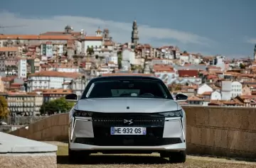 El auto que dialoga con vos: así es el nuevo DS 4 con Inteligencia Artificial integrada