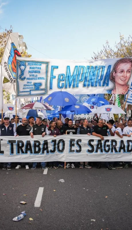 Una de las tantas marchas de protestas la CGT en gobiernos no kirchneristas. Foto: archivo web