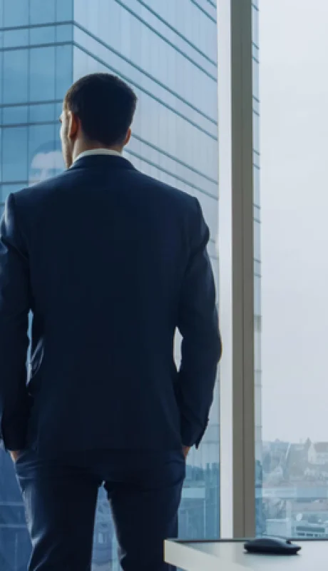 El empresario está acusado de corrupción y abuso de menores