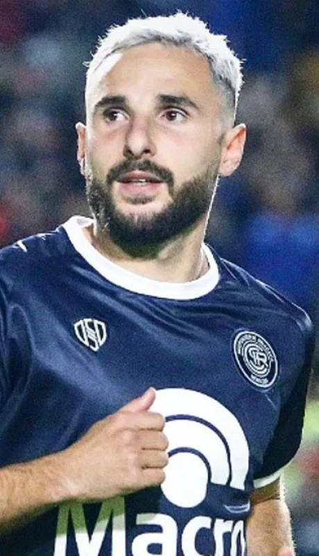 Mercado agitado: mientras se define la continuidad de Sebastián Villa, los clubes de Mendoza aceleran las gestiones y abrochan nuevas caras.