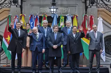 Inicia la cumbre del Mercosur: los presidentes definen una estrategia tras el freno de la Unión Europea
