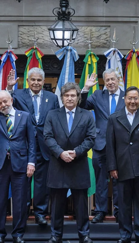 Inició la cumbre del Mercosur en Brasil. Los presidentes buscan una estrategia para avanzar en el acuerdo con la Unión Europea.