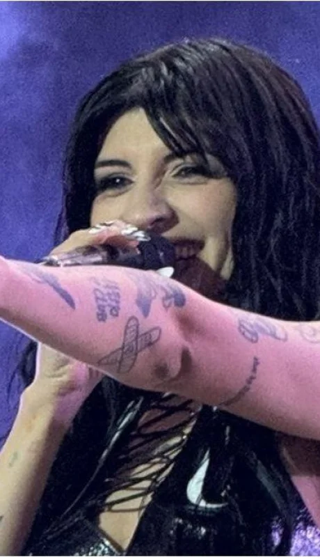 Cazzu conquista Estados Unidos: agotó su gira en tiempo récord y estrenó "Otro como tú"