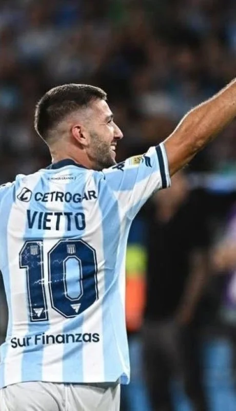 Luciano Vietto se fue Racing tirando munición gruesa.