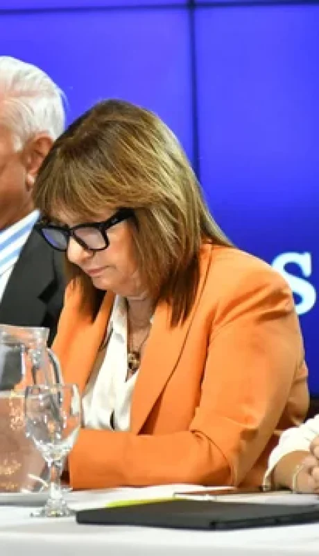 Patricia Bullrich continuó las negociaciones para sancionar el presupuesto